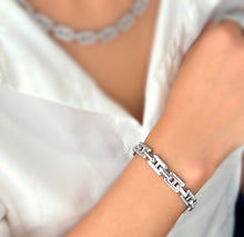 Load image into Gallery viewer, Mon Chunky Chain Bracelet