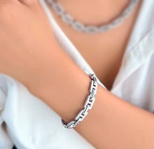 Load image into Gallery viewer, Mon Chunky Chain Bracelet