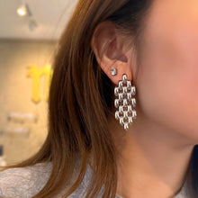 Load image into Gallery viewer, Glam Chain Earrings in GOLD / SILVER