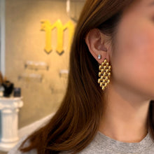Load image into Gallery viewer, Glam Chain Earrings in GOLD / SILVER