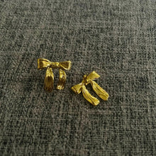 Load image into Gallery viewer, Bow Stud Earrings in GOLD / SILVER