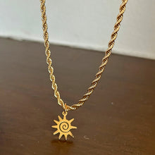 Load image into Gallery viewer, Soleil Rope Necklace in GOLD / SILVER