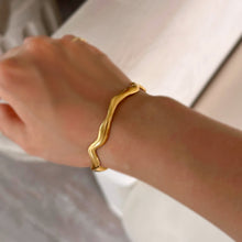 Load image into Gallery viewer, The Melted Adjustable Bangle