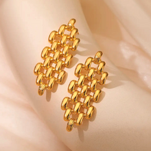 Load image into Gallery viewer, Glam Chain Earrings in GOLD / SILVER