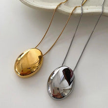 Load image into Gallery viewer, Orb Long Chained Necklace
