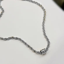 Load image into Gallery viewer, Barrel Cord Chain Necklace