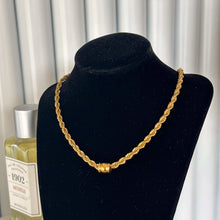 Load image into Gallery viewer, Barrel Cord Chain Necklace