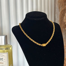 Load image into Gallery viewer, Barrel Cord Chain Necklace