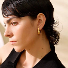 Load image into Gallery viewer, Droplet Stud Statement Earrings