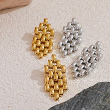 Load image into Gallery viewer, Glam Chain Earrings in GOLD / SILVER