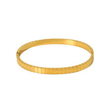 Load image into Gallery viewer, Ridge Thin Bangle in GOLD / SILVER