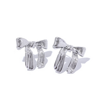 Load image into Gallery viewer, Bow Stud Earrings in GOLD / SILVER