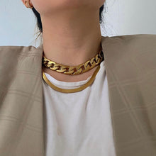 Load image into Gallery viewer, Chunky Chain Necklace - Gold