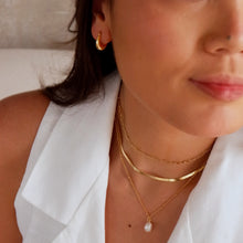 Load image into Gallery viewer, Tiny Vero Hoop Earrings S925