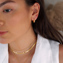 Load image into Gallery viewer, Tiny Vero Hoop Earrings S925