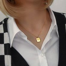Load image into Gallery viewer, Birth Flower Chain Necklace