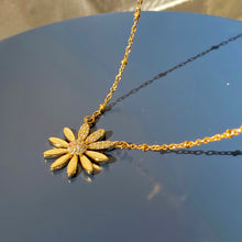 Load image into Gallery viewer, The Daisy Dia Chain Necklace