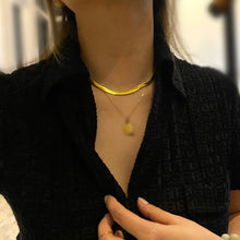Load image into Gallery viewer, Flat Snake Necklace 16" - Gold