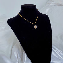 Load image into Gallery viewer, The Sunflower Chain Necklace