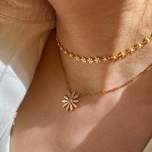 Load image into Gallery viewer, The Daisy Dia Chain Necklace