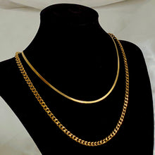 Load image into Gallery viewer, Flat Snake Chain Necklace - 18"