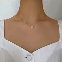 Load image into Gallery viewer, The Hearty Diamond Necklace