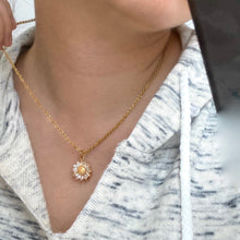 Load image into Gallery viewer, The Sunflower Chain Necklace