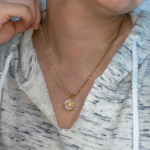 Load image into Gallery viewer, The Sunflower Chain Necklace