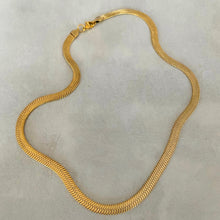 Load image into Gallery viewer, Flat Snake Chain Necklace - 20"