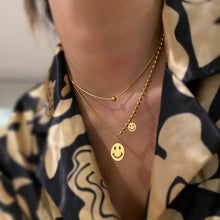 Load image into Gallery viewer, Smiley Layer Necklace