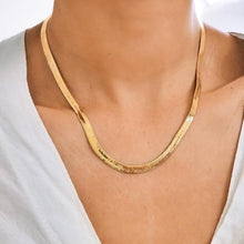 Load image into Gallery viewer, Flat Snake Chain Necklace - 20"