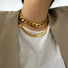 Load image into Gallery viewer, Flat Snake Chain Necklace - 20"