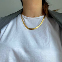 Load image into Gallery viewer, Flat Snake Chain Necklace - 20"