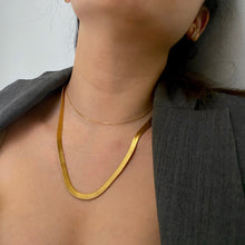 Load image into Gallery viewer, Flat Snake Chain Necklace - 20"