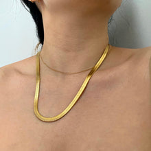 Load image into Gallery viewer, Flat Snake Chain Necklace - 20"