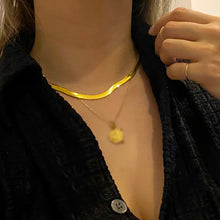 Load image into Gallery viewer, Flat Snake Necklace 16" - Gold