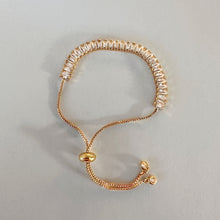 Load image into Gallery viewer, Baguette Tennis Dia Bracelet