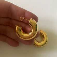 Load image into Gallery viewer, Floater Chunky Statement Hoops