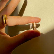 Load image into Gallery viewer, Basic Diamond Hoop Earrings
