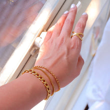 Load image into Gallery viewer, Link Chain Bracelet - Gold