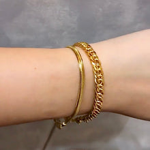 Load image into Gallery viewer, Semi-Thick Cuban Chain Bracelet
