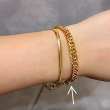 Load image into Gallery viewer, Semi-Thick Cuban Chain Bracelet