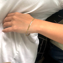 Load image into Gallery viewer, Thin Snake Chain Bracelet