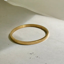 Load image into Gallery viewer, The Flat Thin Plain Bangle