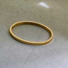 Load image into Gallery viewer, The Flat Thin Plain Bangle
