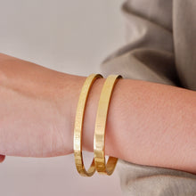 Load image into Gallery viewer, The Flat Thick Plain Bangle