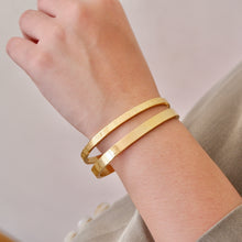 Load image into Gallery viewer, The Flat Thick Plain Bangle