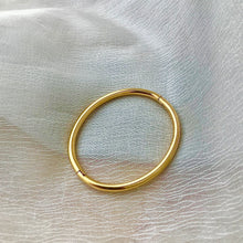 Load image into Gallery viewer, Round Bangle