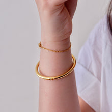 Load image into Gallery viewer, Round Bangle
