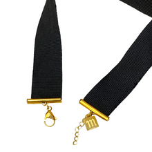 Load image into Gallery viewer, Thick Velvet Choker Necklace